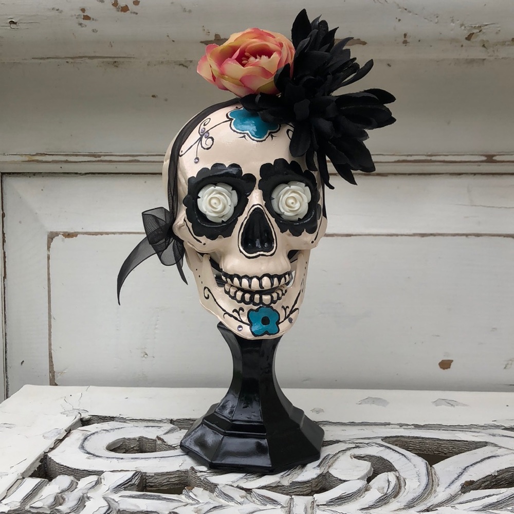 Día de los Muertos - Picture 1 of 4